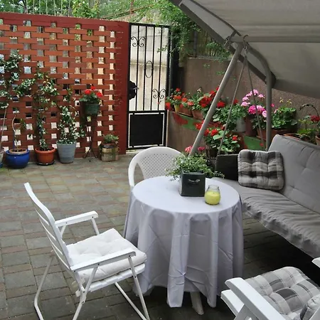 Argo Apartment